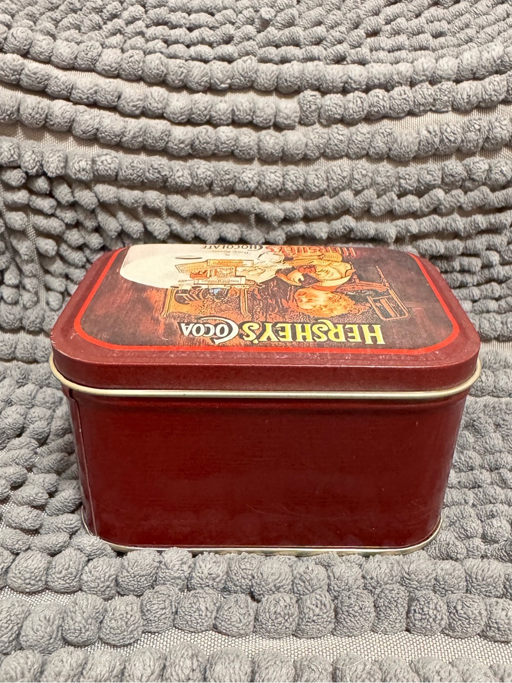Vintage Hershey’s Cocoa Bristol Tin Canister - Retro Farmhouse Kitchen Decor - Picture 7 of 9